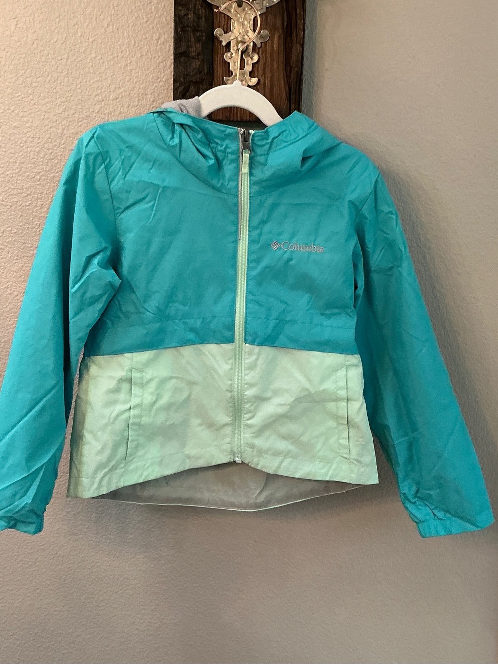 Columbia Girls' Teal & Mint Hooded Rain Jacket